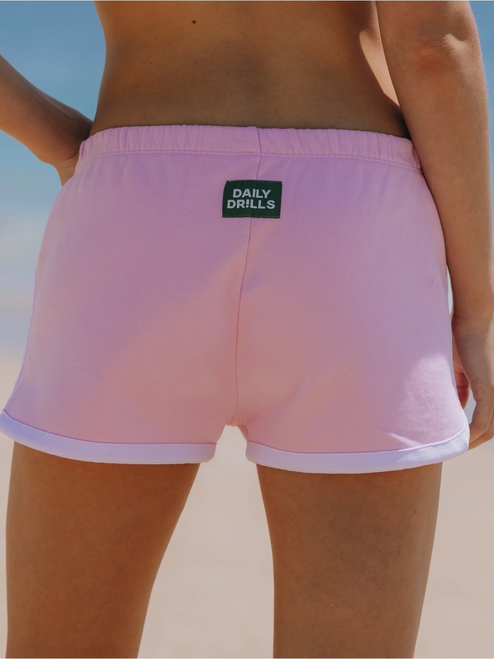 BNWT daily drills SPORTY SHORTS w/ stripe - Picture 4 of 10
